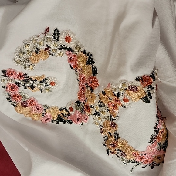 White Shirt DG - Picture 7 of 10